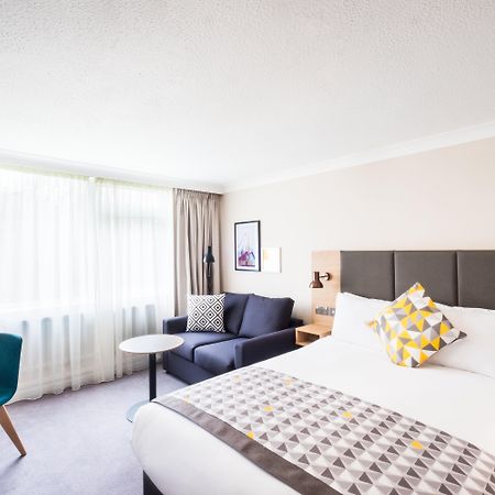 Holiday Inn Reading South M4 Jct 11 By Ihg Exterior photo