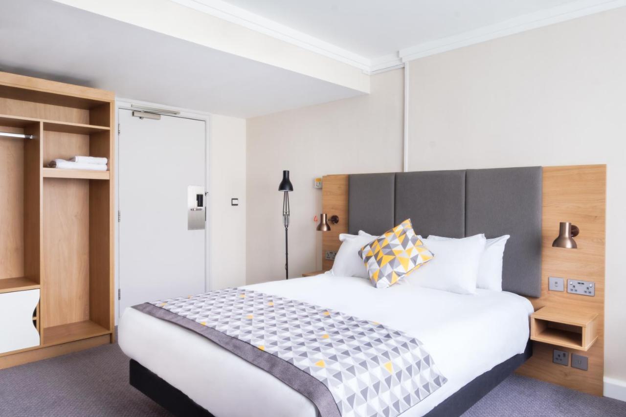 Holiday Inn Reading South M4 Jct 11 By Ihg Exterior photo