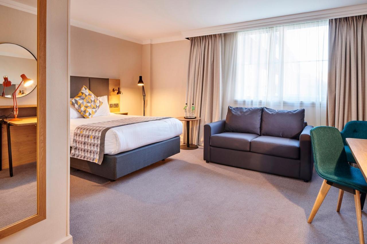 Holiday Inn Reading South M4 Jct 11 By Ihg Exterior photo