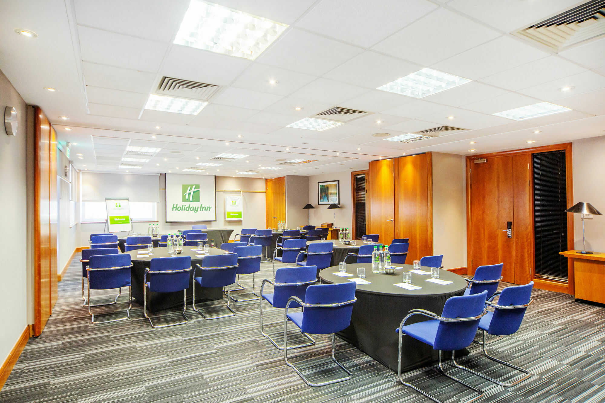 Holiday Inn Reading South M4 Jct 11 By Ihg Exterior photo